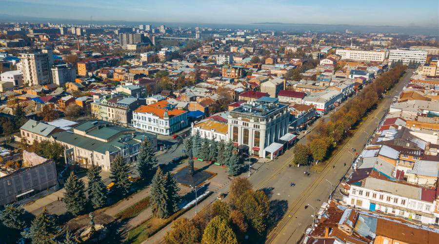 Onze autoverhuurservices bieden een gevarieerde selectie van voertuigen in Vladikavkaz.